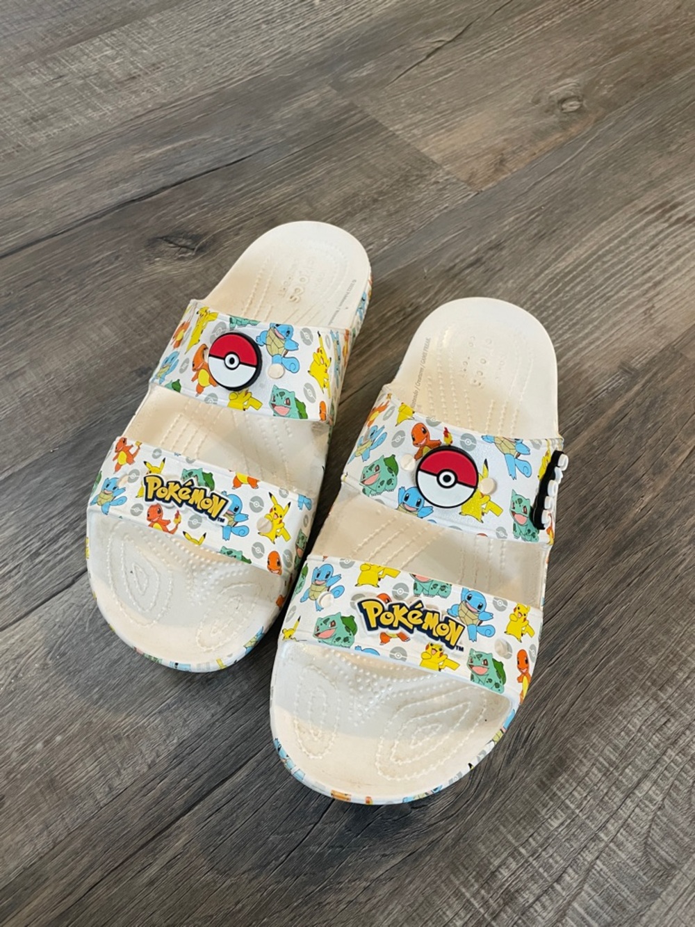 Pokémon men’s Sandals